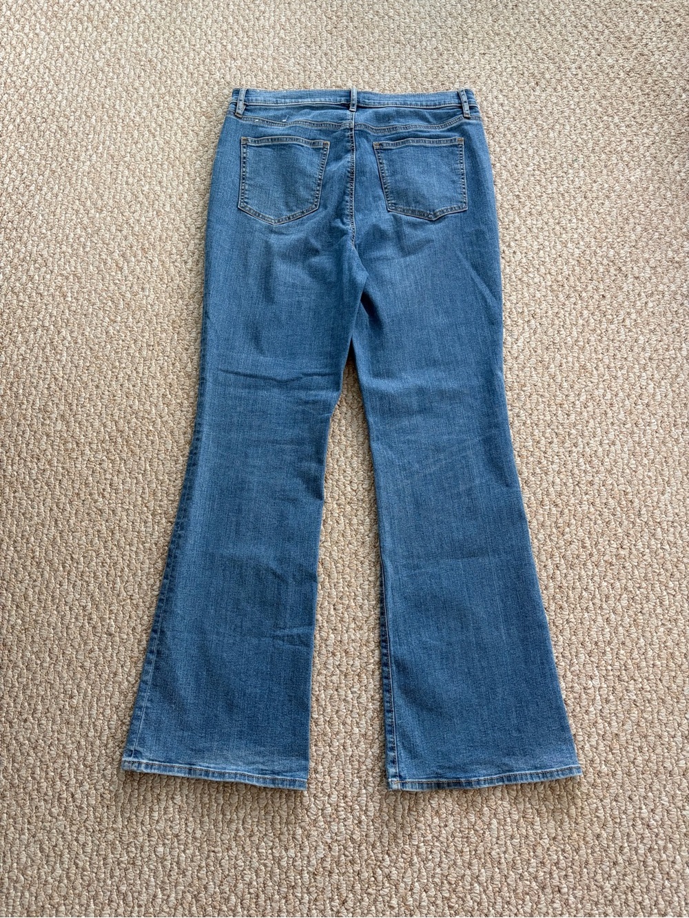 Ann Taylor Mid Rise Bootcut Jean - Picture 6 of 15